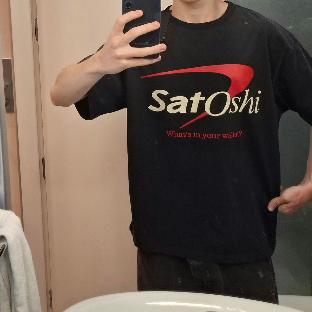 Satoshi Nakamoto "Whats in your wallet?" t-shirt Size M