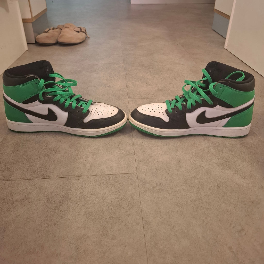 Jordan 1 High "Lucky Green" Size 44 (US 10) *with crease protectors*