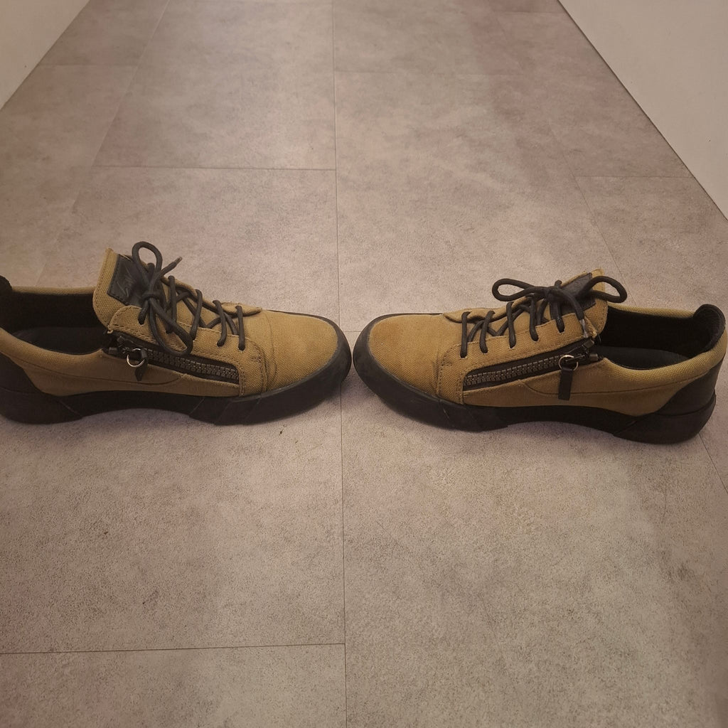 Giuseppe Zanotti "Frankie" Tan canvas low-top sneakers Size 43 (US 10)