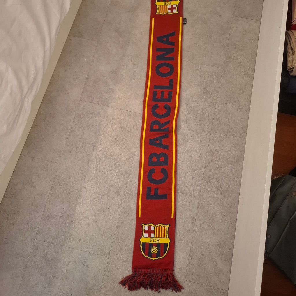 Official FC Barcelona Knitted Fan Scarf – Navy, Red & Gold (Brand New)